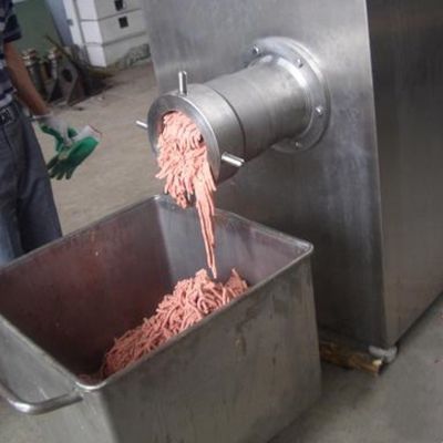 Máquina industrial de moer carne de frango congelada para carne e ossos congelados a 910*620*980 mm